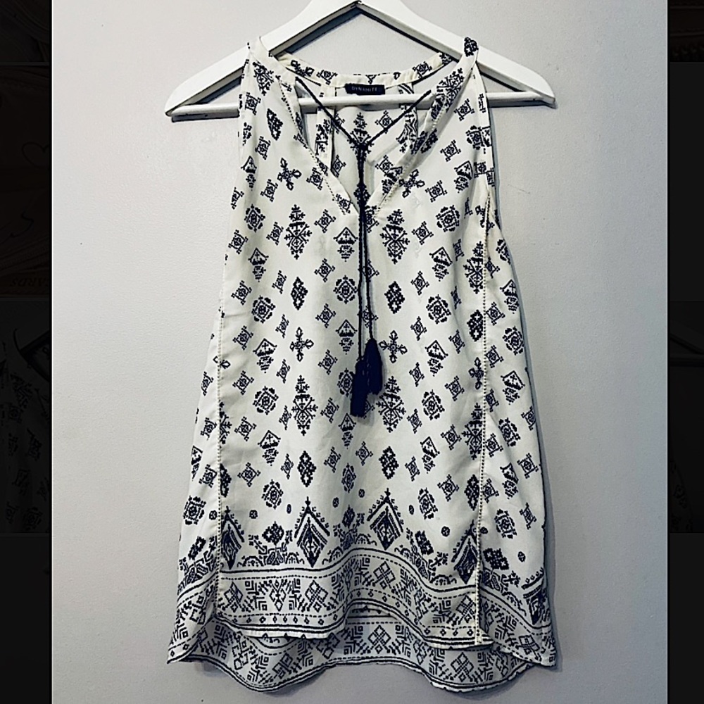 Dynamite Black & White Top